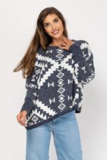Πουλόβερ με ethnic σχέδιο και ασύμμετρο τελείωμα one size