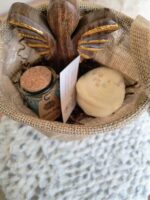 Winter's Meladi Kit – Χειροποίητο Κιτ Χαλάρωσης με Άγγελο, Bath Bomb & Κεράκι Winter Berry