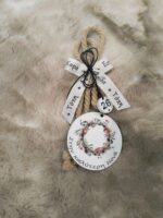 Χειροποίητο γούρι ξύλινο νονά 2026