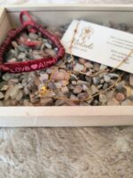 Boho Κιτ «Love & Light» – Κολιέ Stainless Steel Βελγίου & Φυσικό Βραχιόλι Καρύδας Ινδονησίας σε Ξύλινο Κουτί - Image 2