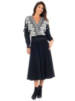 Μπλούζα cross με κέντημα και μανίκια με πομ-πομ one size - Image 2