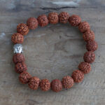 Rudraksha Buddha Bangle Mala – Αυθεντικό Βραχιόλι Ινδονησίας (καφέ)