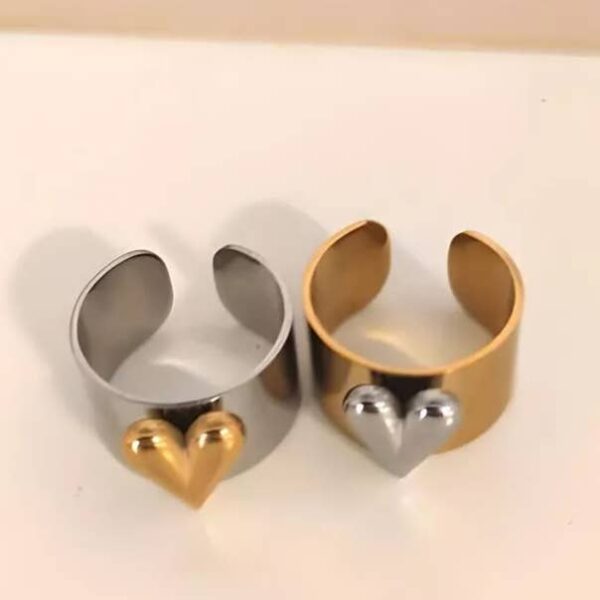 Ρυθμιζόμενο Δαχτυλίδι με Καρδιά – Wild & Free