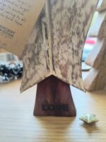 Αγγελάκι Hati-Hati – Love | Χειροποίητο Ξύλινο (20 εκ.) - Image 2