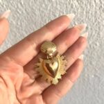 Σκουλαρίκια Ex-Voto Sacred Heart Χρυσά – Wild & Free - Image 2