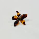 Επίχρυσο Ατσάλινο Δαχτυλίδι με Λουλούδι από Ρητίνη και Διακριτική Πέτρα - Image 2