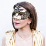 Χειροποίητη Βενετσιάνικη Μάσκα Colombina Brillantini – Μαύρο & Χρυσό - Image 2