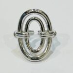 Ατσάλινο Ρυθμιζόμενο Δαχτυλίδι με Οβάλ Σχέδιο από Τρεις Πλεγμένους Κρίκους - Image 2