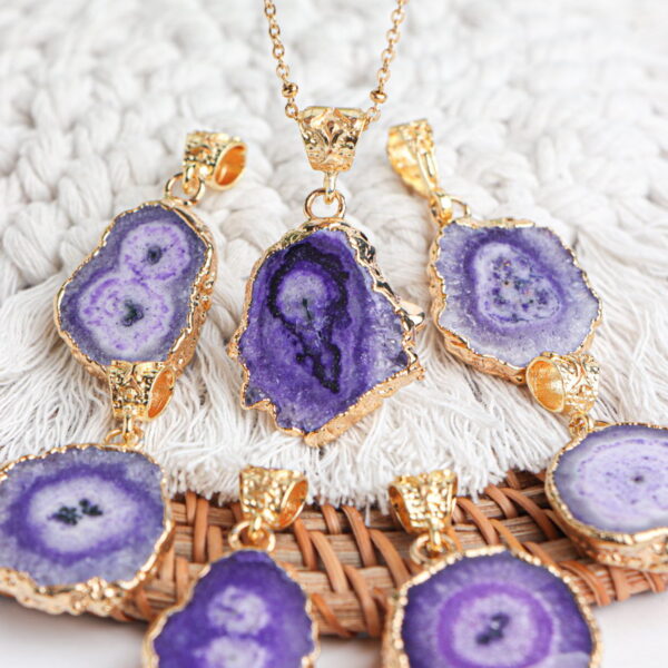 Κολιέ από Ανοξείδωτο Ατσάλι με Φυσική Πέτρα Αχάτη (Agate) – Μωβ Αποχρώσεις