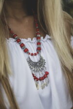 Boho Statement Κολιέ Πολυεπίπεδο με Γεωμετρικά Μοτίβα – Casablanca Collection 4 - Image 4