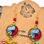Ethnic Σκουλαρίκια με African Wax Μοτίβο – Χειροποίητα Statement Σκουλαρίκια σε Κόκκινο & Χρυσό - Image 2